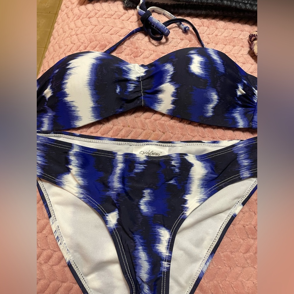 Women bathing suit size small. Bought in Old Orchard Beach